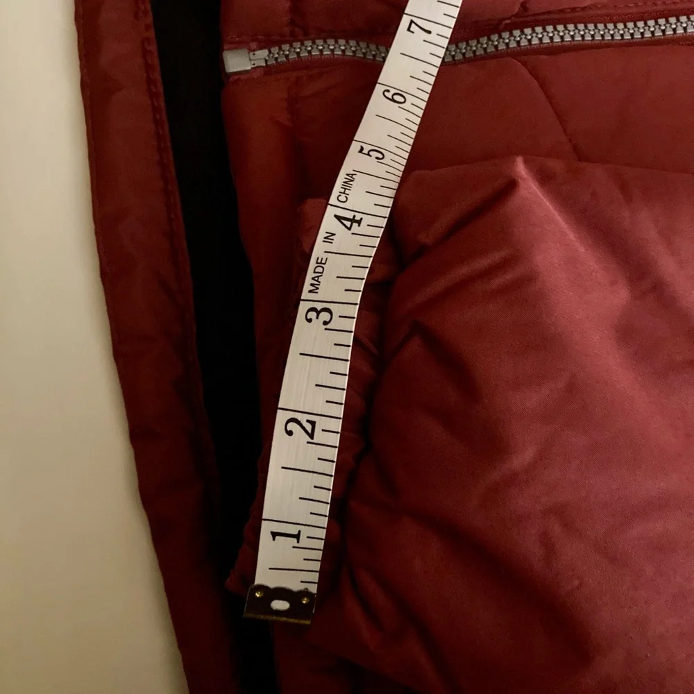 WHALES TAIL red puffer jacket size medium for kids
